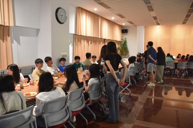 LINE_ALBUM_DESA49 新生茶會 0912_240927_5